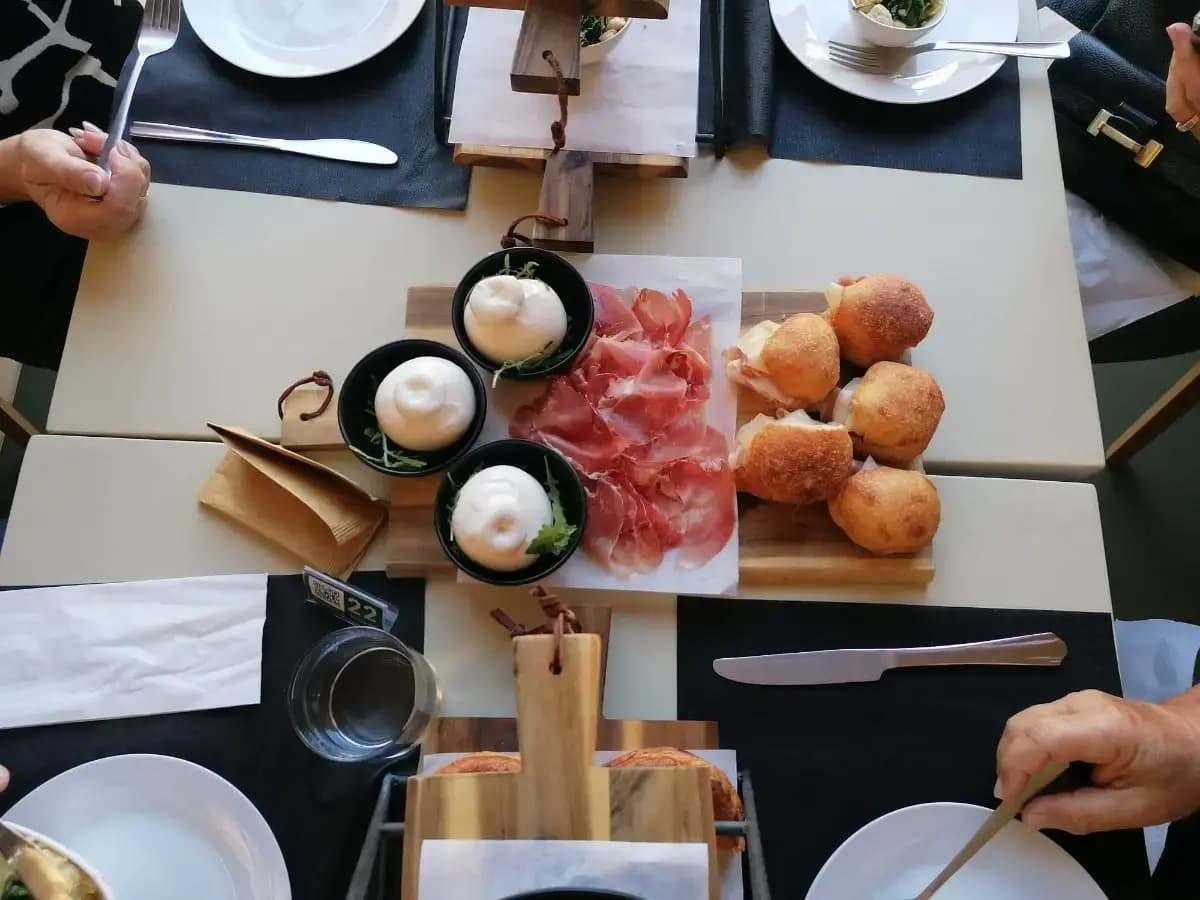 Tour privato di Lecce con degustazione di prodotti tipici locali - immagine 1